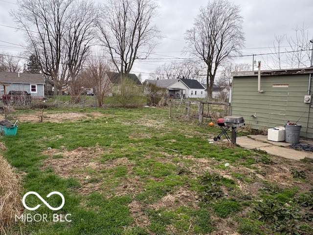 Listing Image 4