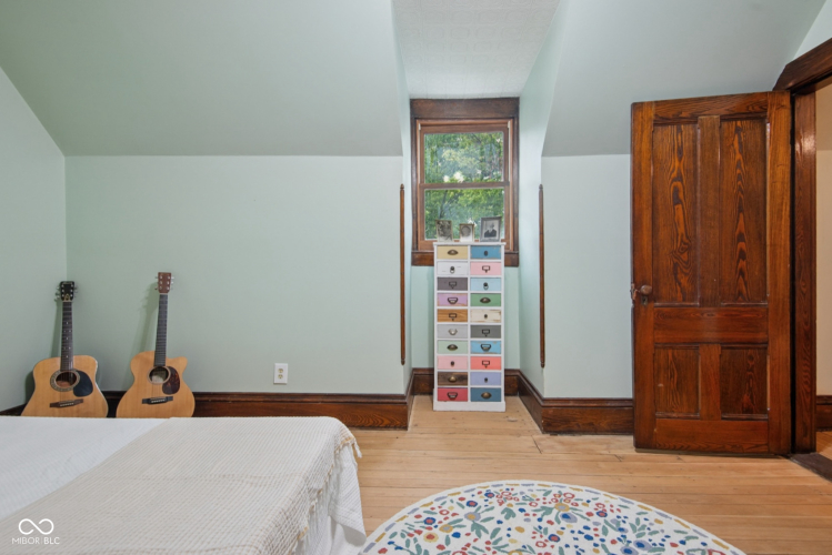 Listing Image 62