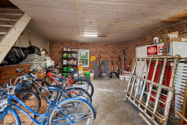 Listing Image 74