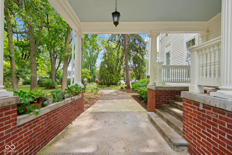 Listing Image 79