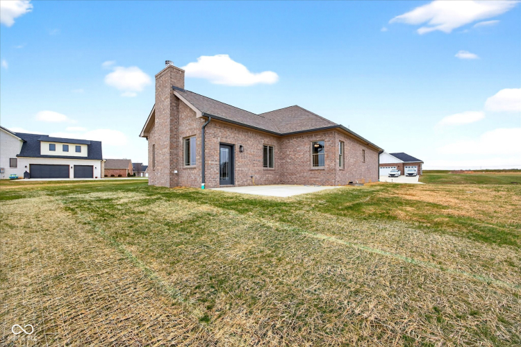 Listing Image 37
