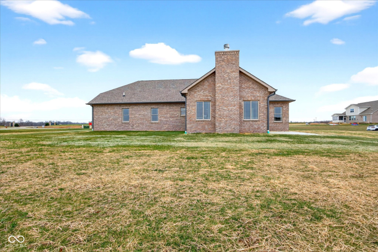 Listing Image 38