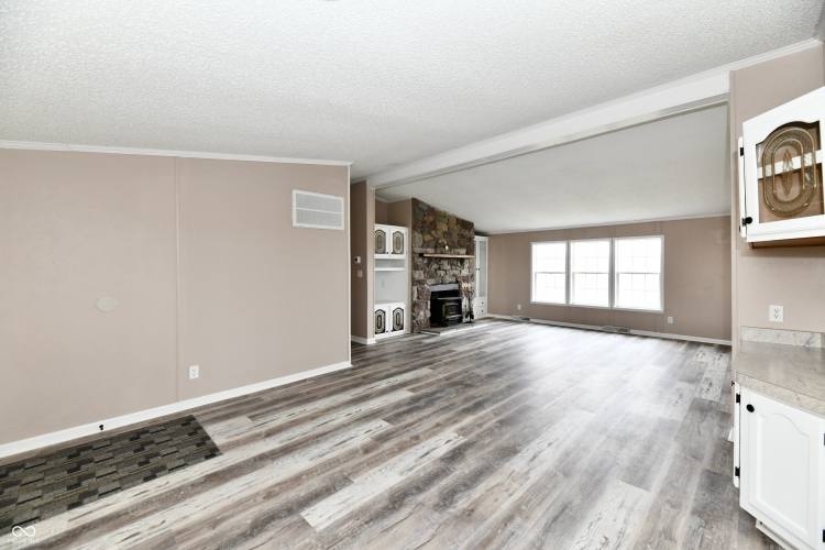Listing Image 59