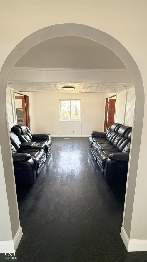 Listing Image 27