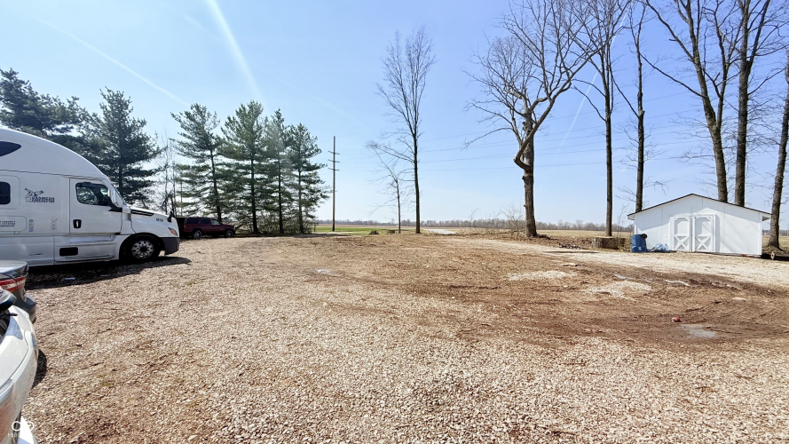 Listing Image 52