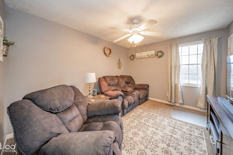 Listing Image 33