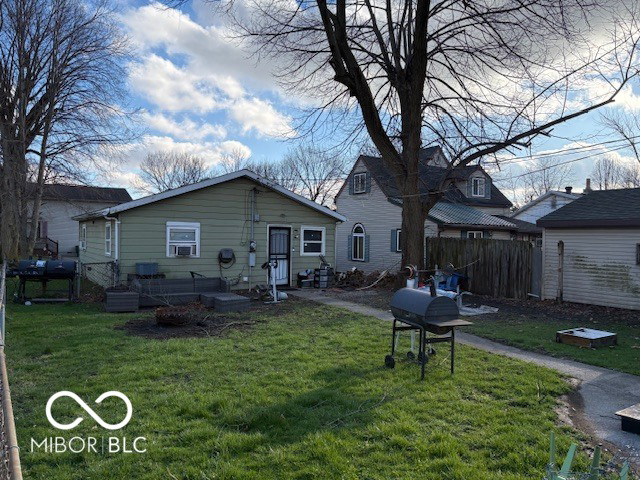 Listing Image 6