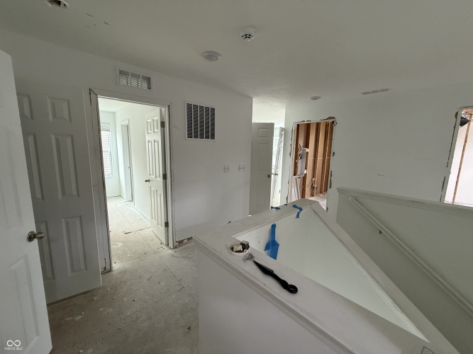 Listing Image 27