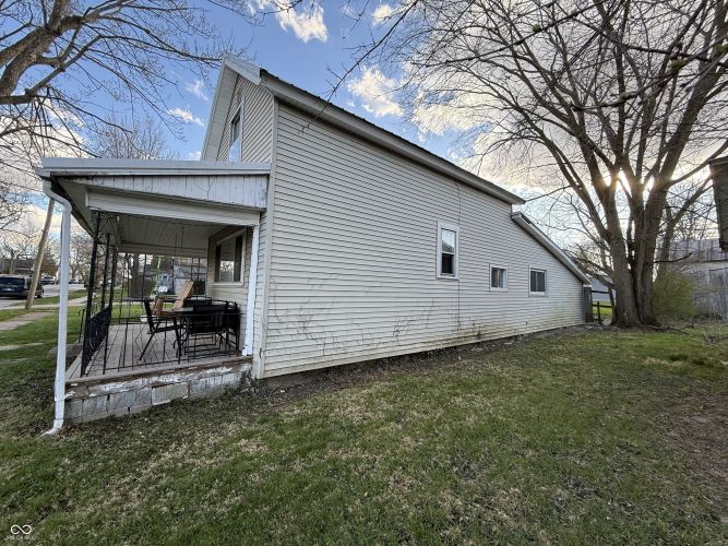 Listing Image 5