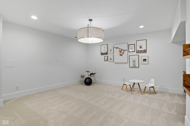 Listing Image 55