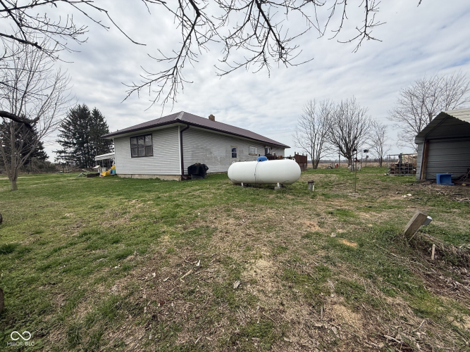 Listing Image 17