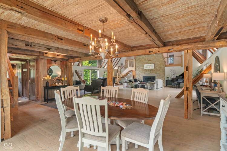 Listing Image 10