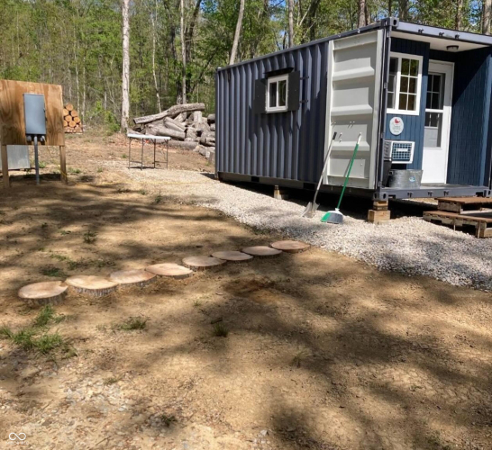 Listing Image 11