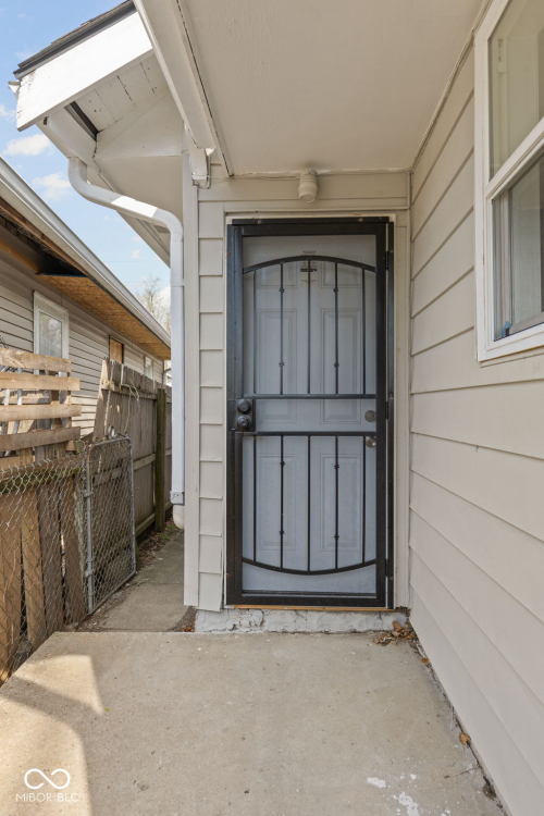 Listing Image 19