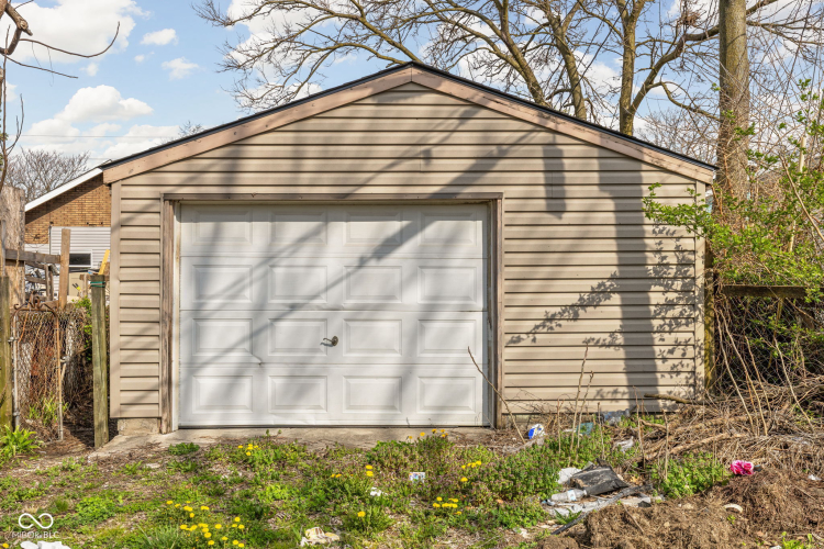 Listing Image 20