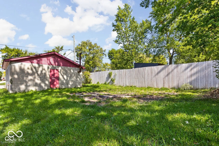 Listing Image 7