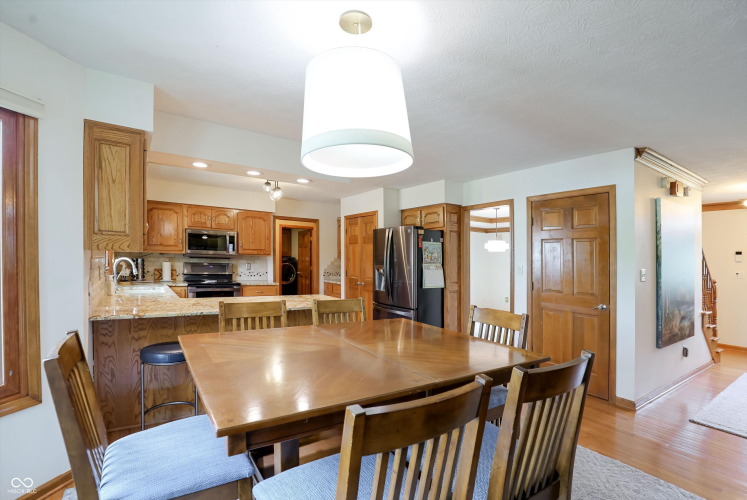 Listing Image 15