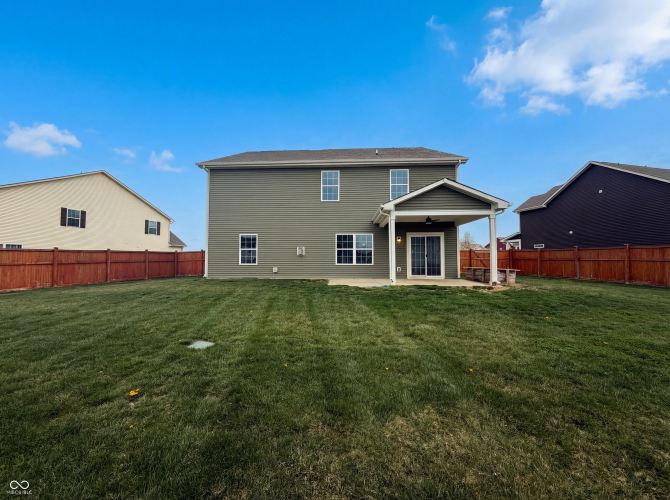 Listing Image 5