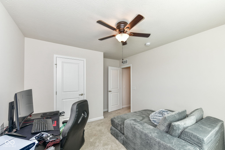 Listing Image 27