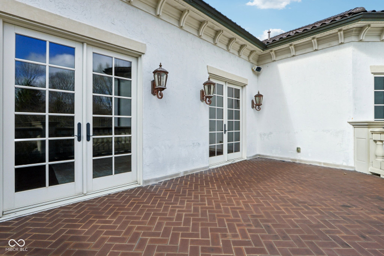 Listing Image 64