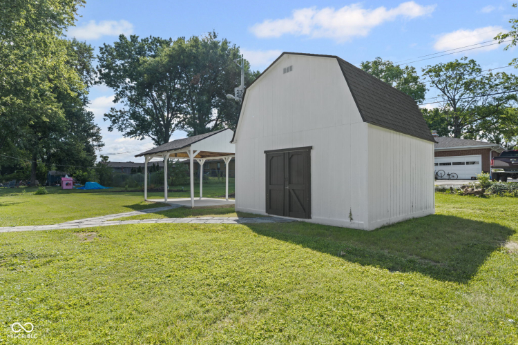 Listing Image 16