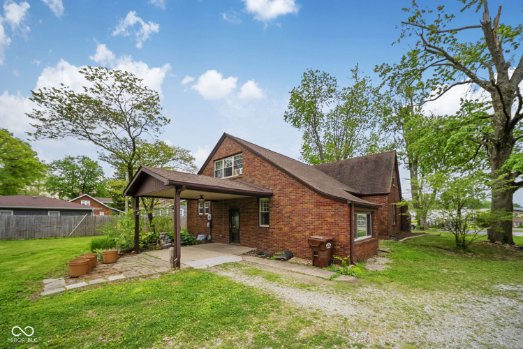 Listing Image 8