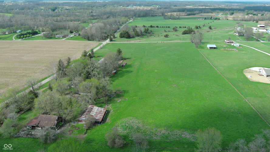Listing Image 16