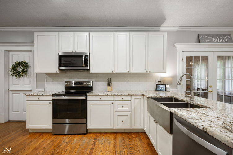 Listing Image 14