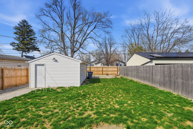 Listing Image 16