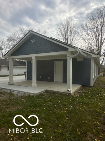 Listing Image 3