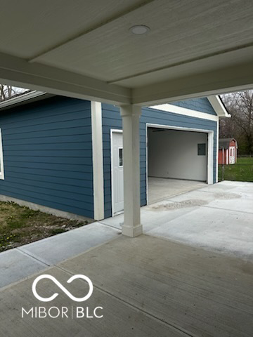 Listing Image 10