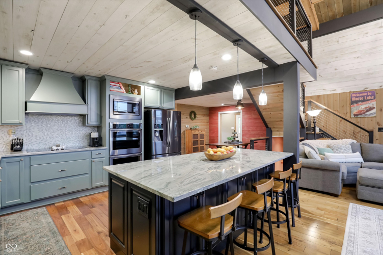 Listing Image 11