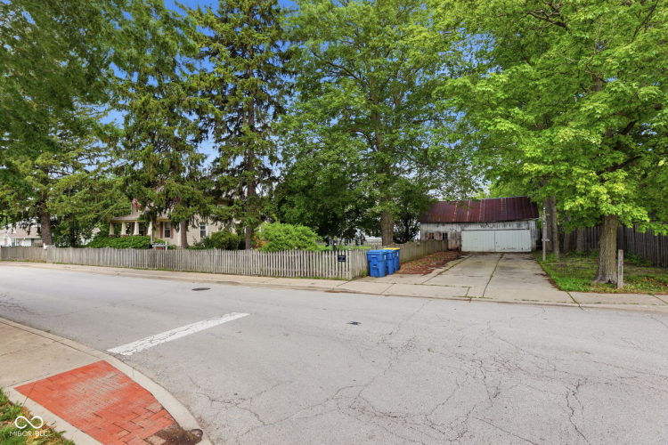 Listing Image 5