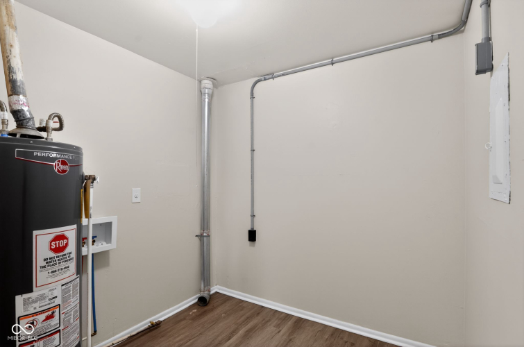 Listing Image 22