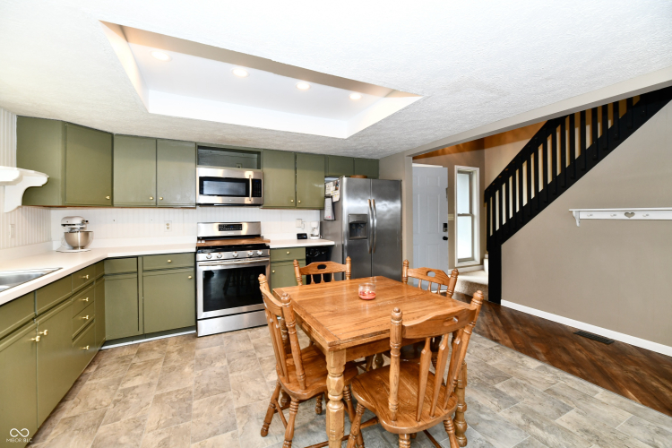 Listing Image 15