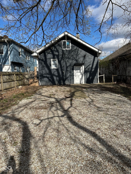 Listing Image 18