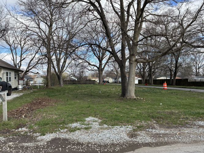 Listing Image 3
