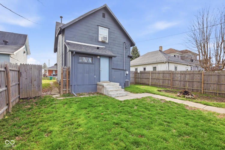 Listing Image 28