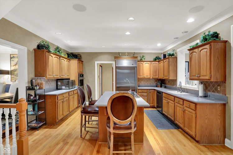 Listing Image 20