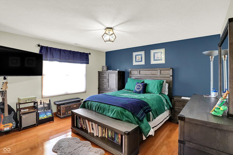 Listing Image 59