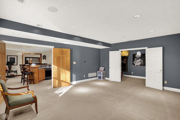 Listing Image 81