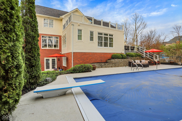 Listing Image 100
