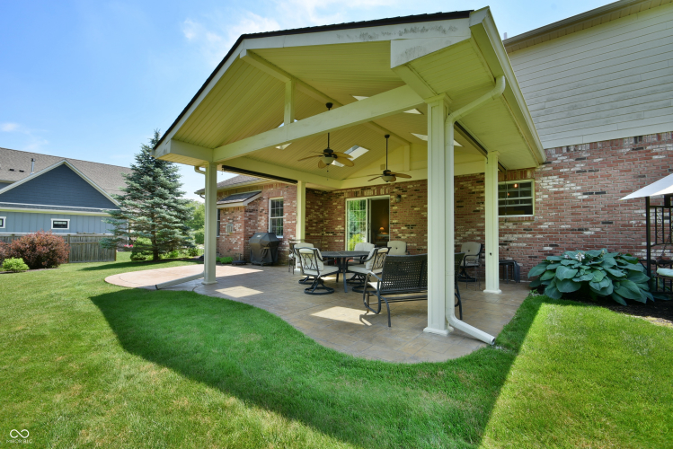 Listing Image 11