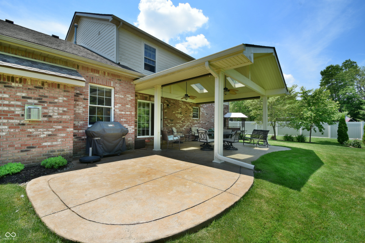 Listing Image 8