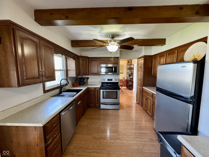 Listing Image 15