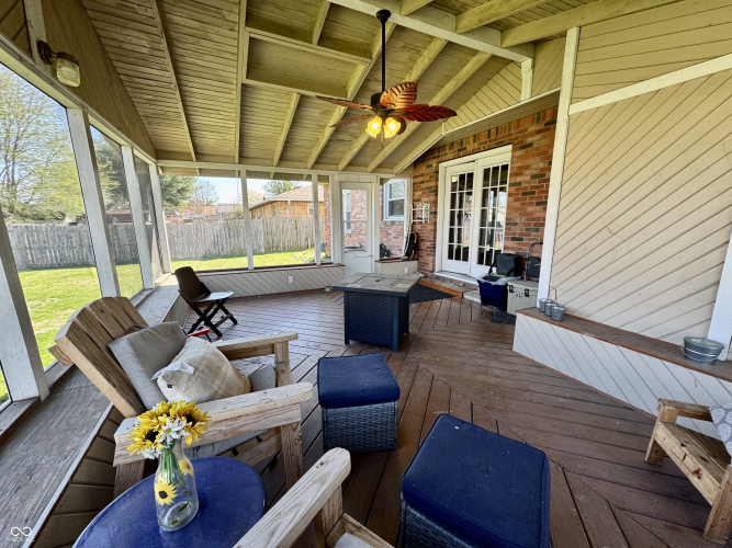 Listing Image 18