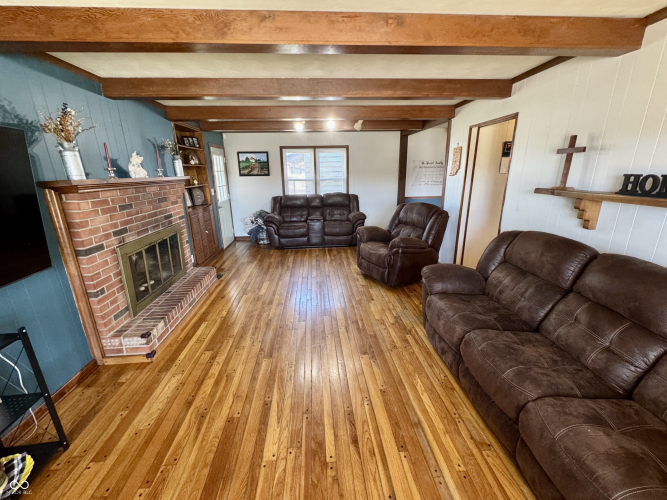 Listing Image 27