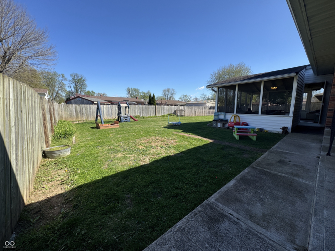 Listing Image 28