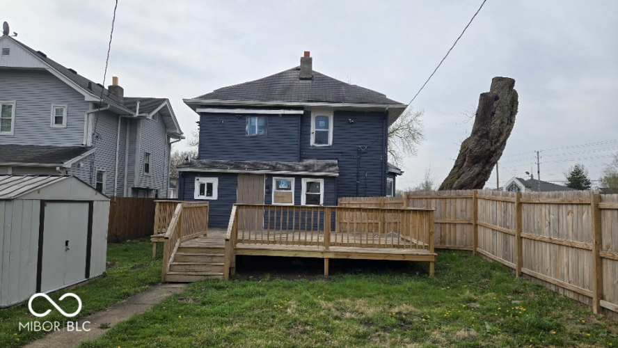 Listing Image 4