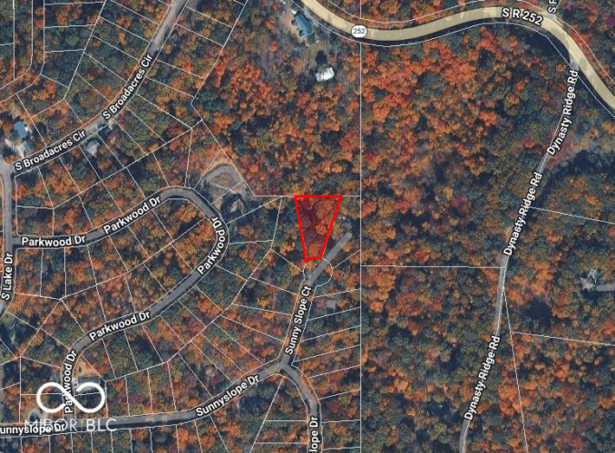 Listing Image 4